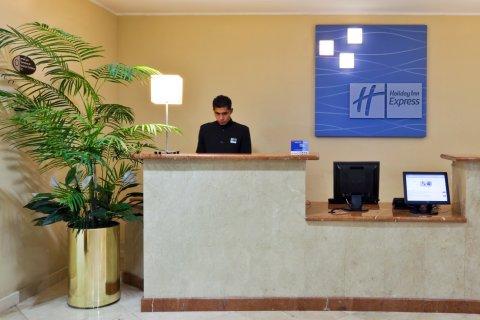 Hotel Express Santa Fe By Ihg Mexico City