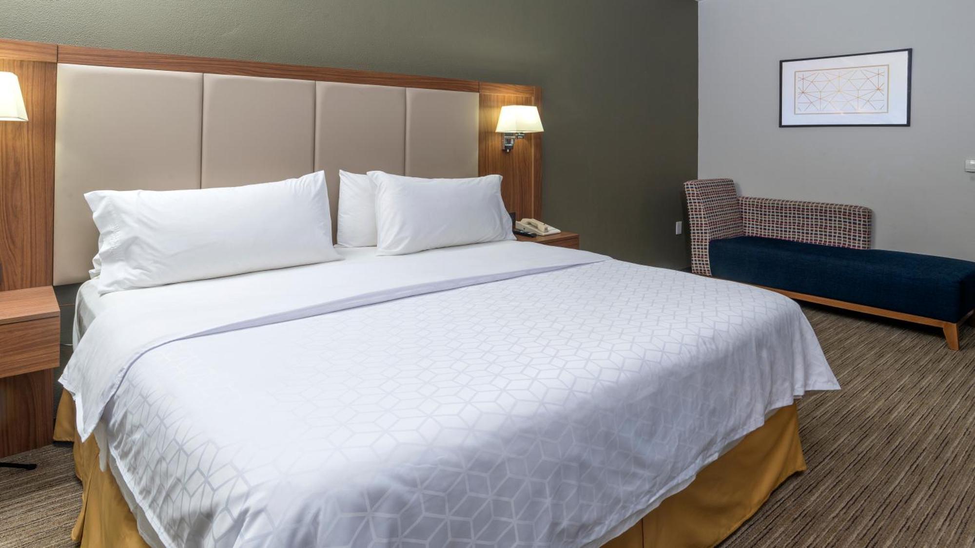 Hotel Express Santa Fe, An Ihg México DF